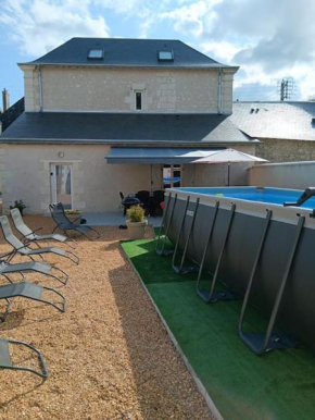 Superbe gite 10 personnes à Gizeux avec piscine l'été